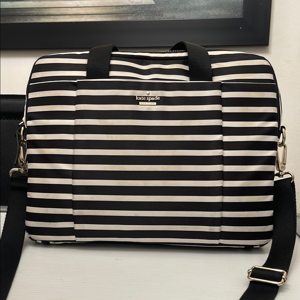 KATE SPADE NEW YORK TRAVEL LAPTOP & IPAD PRO BAG WOMENS SIZE M